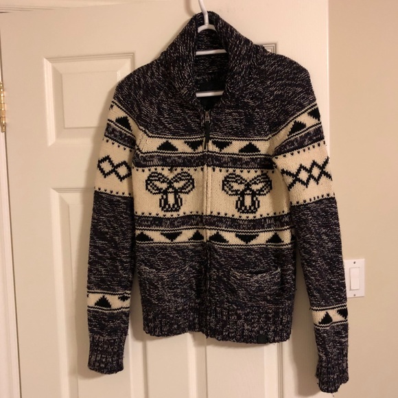 Aritzia TNA Sweater - Picture 1 of 2